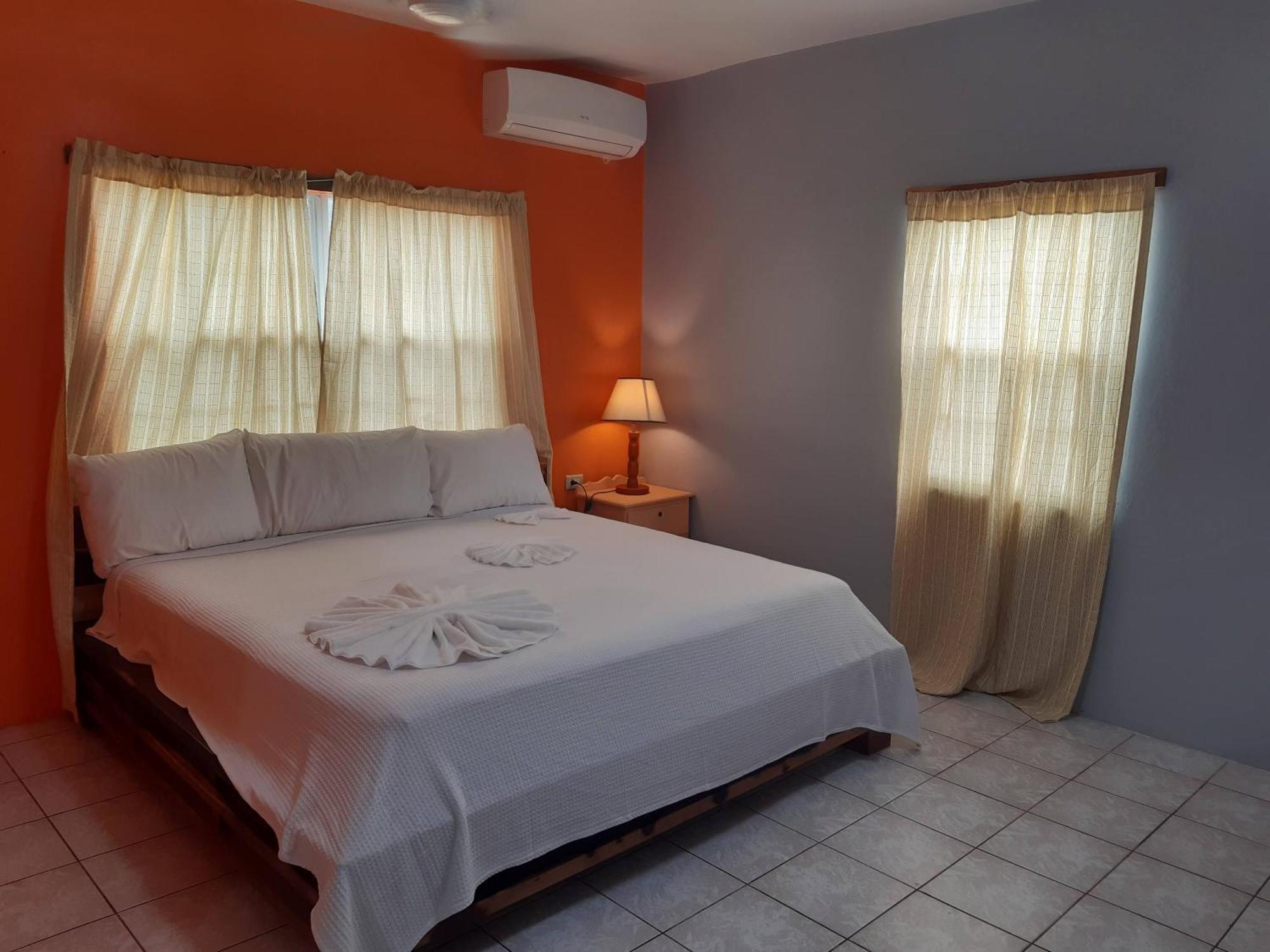 Rachel Land Apartment Caye Caulker Exterior photo